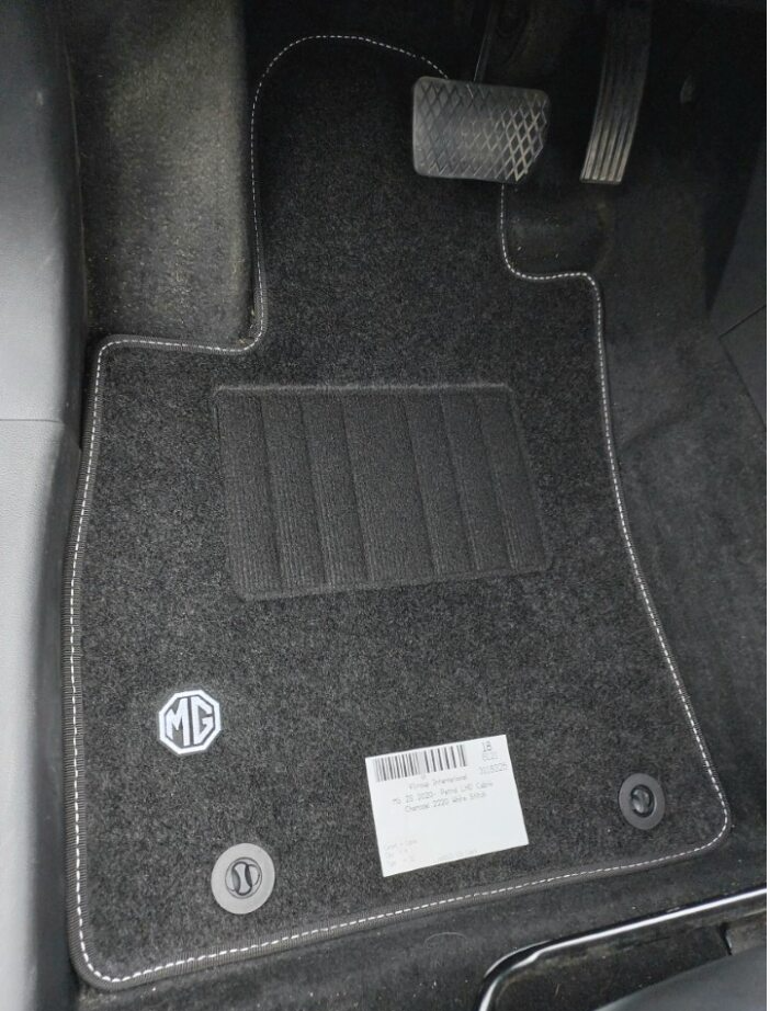 Комплект текстильних килимків салона MG 5 20- (22436)