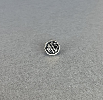 Значок з логотипом MG металевий чорного кольору, 1.5 см (42335)