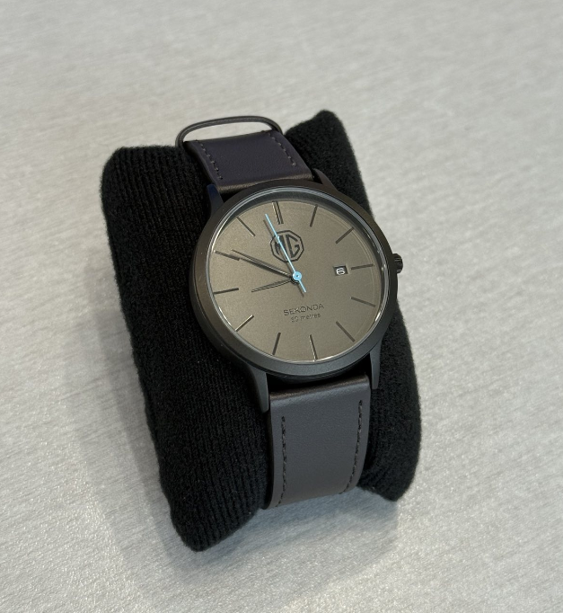 Годинник SEKONDA сірий зі шкіряним ремінцем MG (50631)